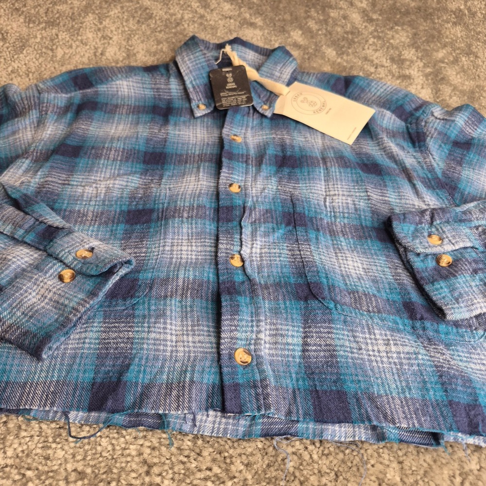 NEW Urban Renewal Womens Raw Crop Flannel Shirt‎ Blue Teal Plaid Reworked S/M - Picture 6 of 12
